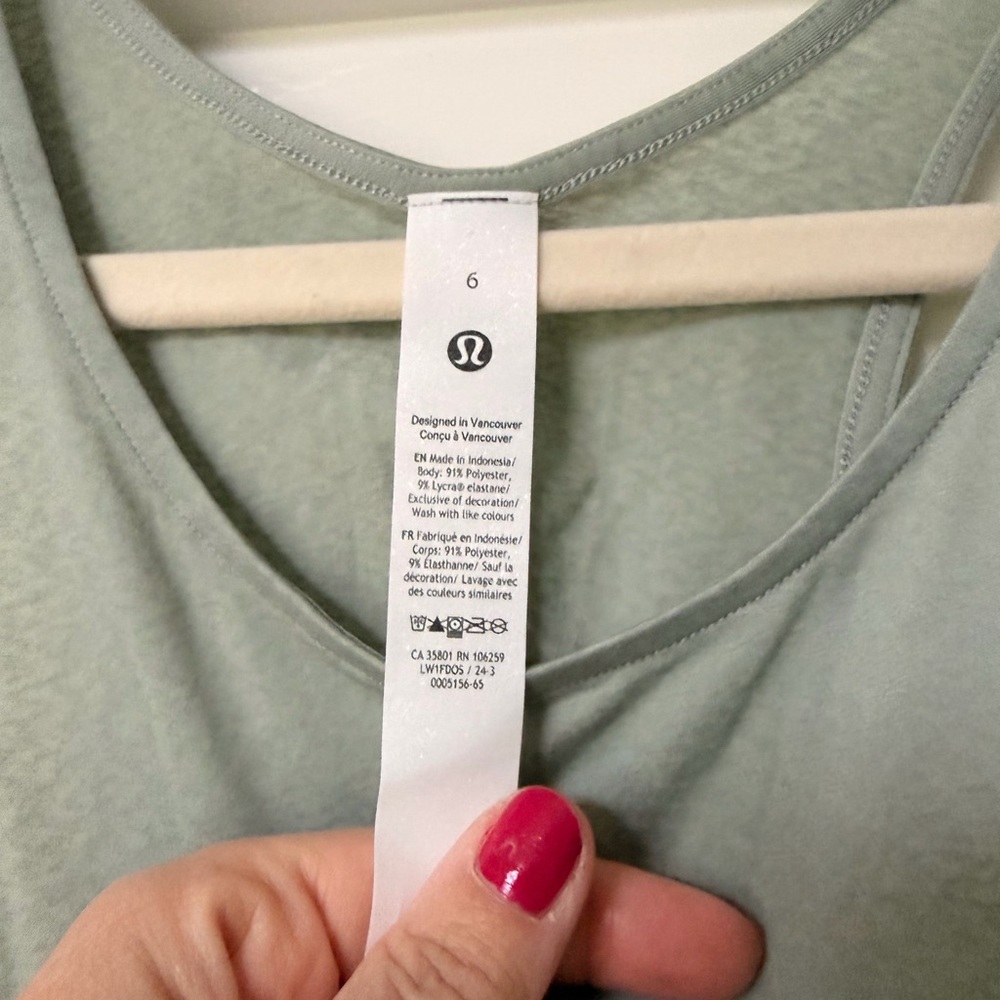Lululemon lightweight Racerback Tank 6 - Picture 2 of 5